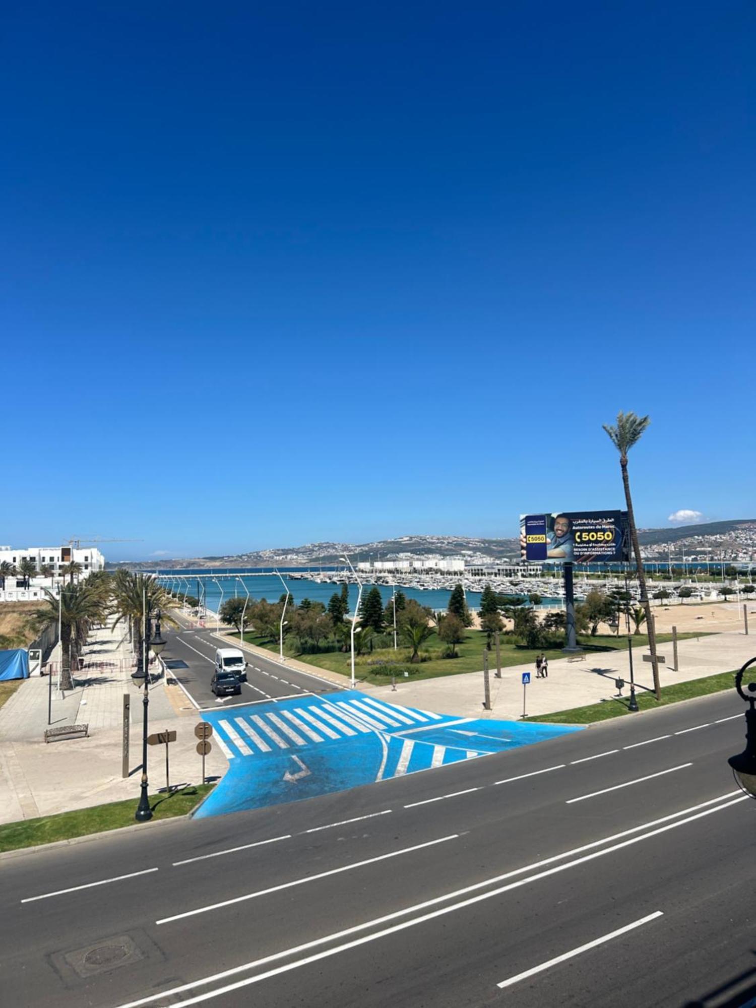 Appartement Haut Standing En Face De La Marina Et A 200M Du Port De Tanger - Appt 2 Exterior foto